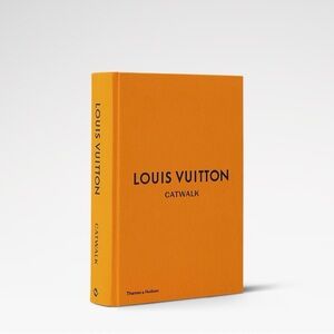 Louis Vuitton Catwalk Book (Hardcover)